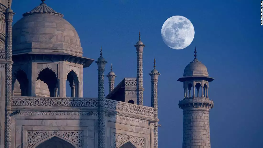 Taj Mahal to open on selected nights